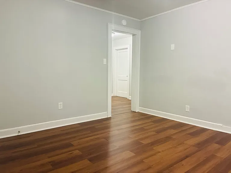 604 Park Ave — Photo 5