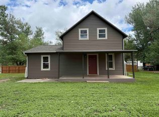 1001 S 6th St, Hot Springs, SD 57747