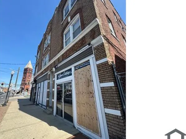 2066 Main St APT B3, Bridgeport, CT 06604