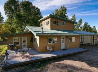 34 Carbon Ave, Roberts, MT 59070