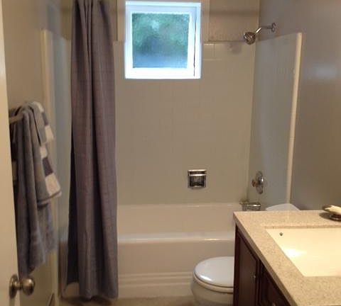 4th image of 64 Glen Dr