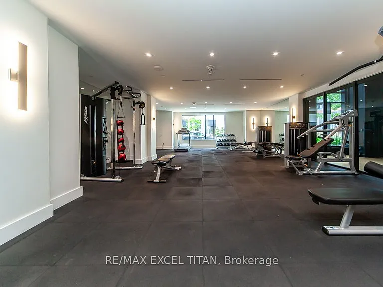 8868 Yonge St #602-E — Photo 31