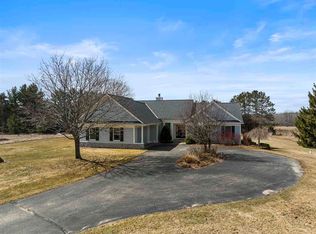 7106 Rolling Meadow Trl, Harbor Springs, MI 49740
