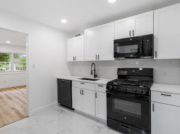 49 Farrell Ave, Ewing, NJ 08618