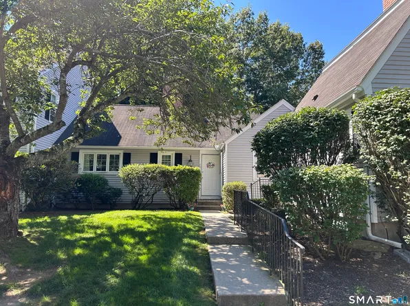 24 Patriots Square #24, Mansfield, CT 06250