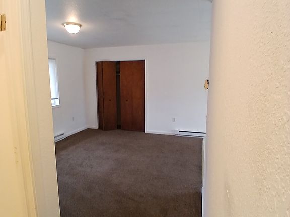 4th image of 3050 Elroy Dr #4