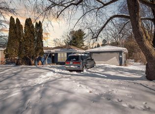 840 E Gunn Rd, Rochester, MI 48306