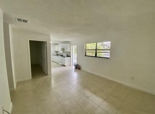 2207 Jackson St #11121180, Hollywood, FL 33020