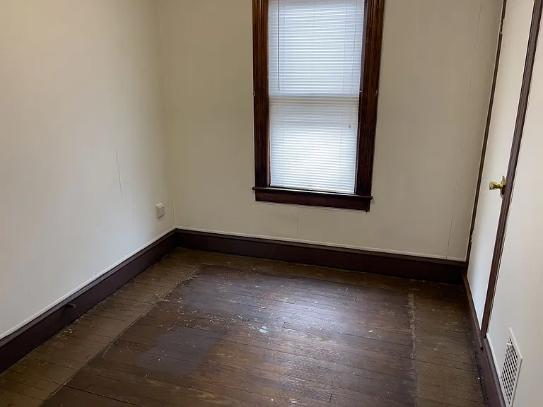 22-24 N Chase St — Photo 7