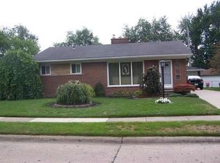 23142 Norcrest Saint, Lansing, MI