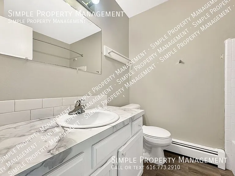 650 East St #10 — Photo 8