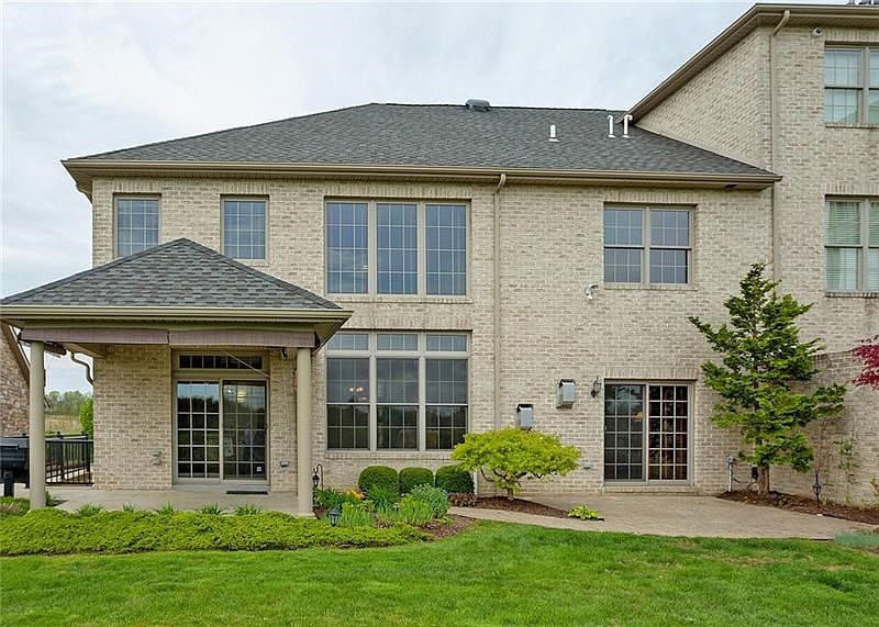 1045 Blackthorne Dr, PA 15644 Zillow