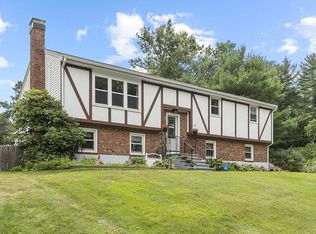 17 Regina Dr, Chelmsford, MA 01824