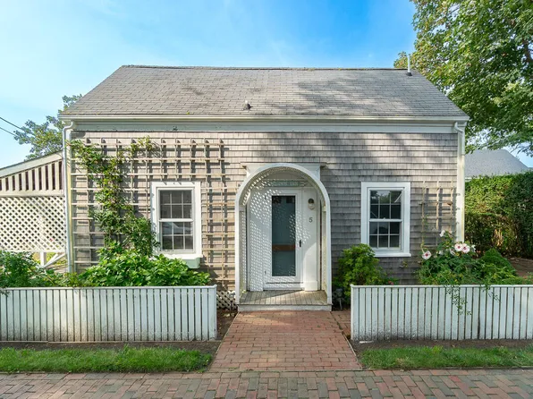 5 & 7 New Street, Nantucket, MA 02554