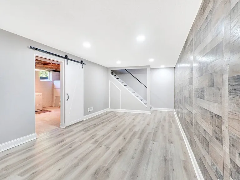 8240 Sunnyside Rd — Photo 5