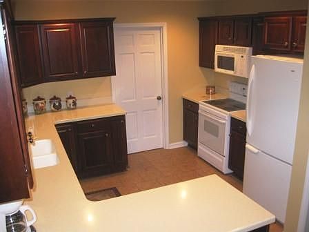 4th image of 1801 Gatesborough Cir