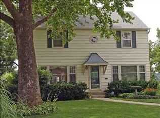 1322 N 53rd St, Omaha, NE 68132