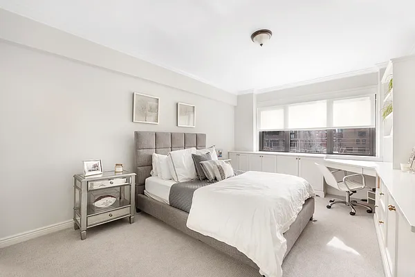 Sold by Compass | media 6