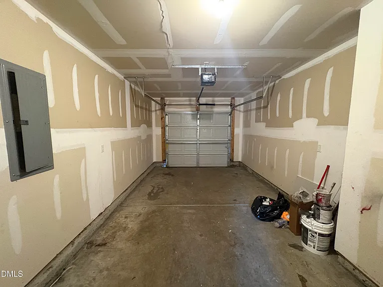 1444 Tamarino Dr — Photo 22