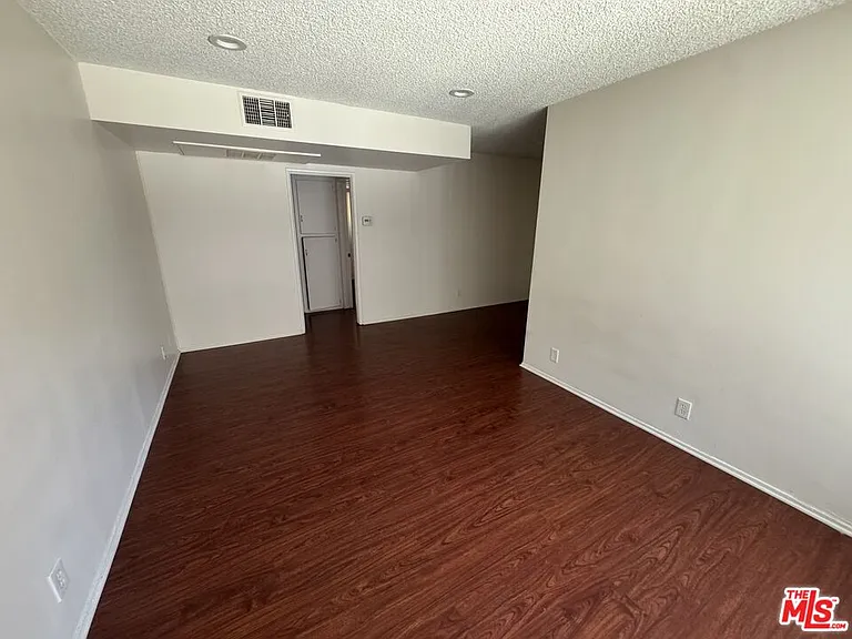 10630 Crenshaw Blvd #3 — Photo 7