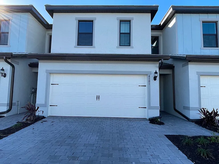 4101 Sonoma Oaks Cir — Photo 2