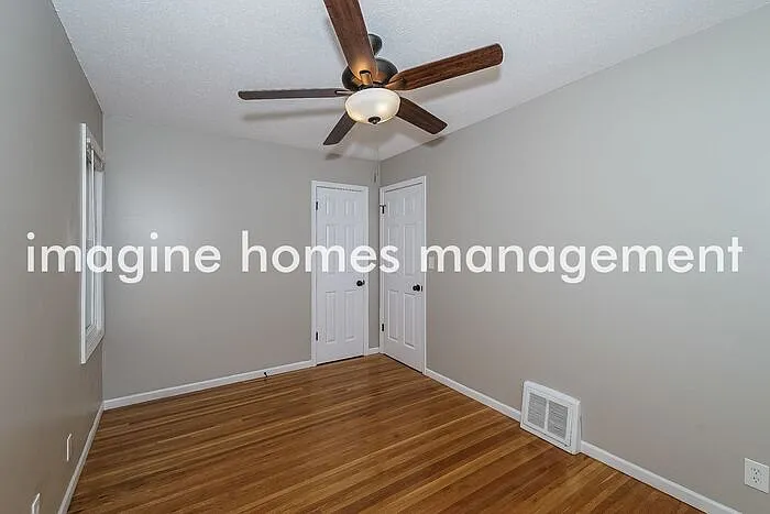 3136 Louisiana Ave S — Photo 6