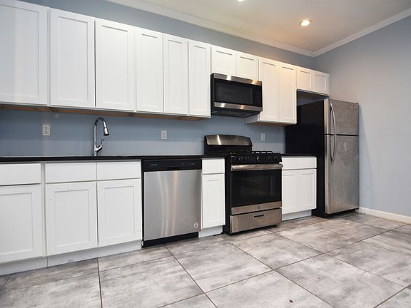 4th image of 772 Saint Nicholas Ave #A21