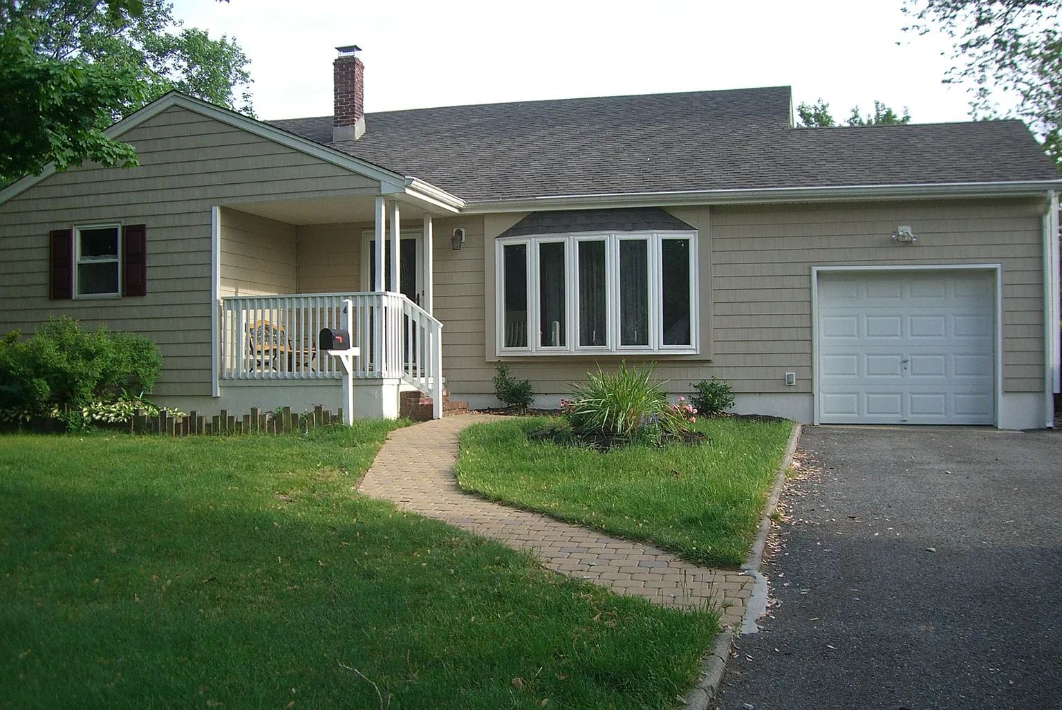 4 Acker Dr photo 1