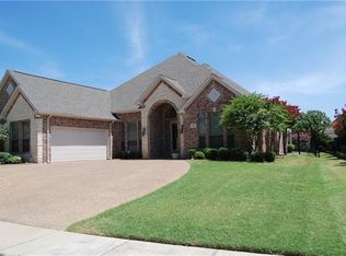 8305 Navigation Dr, Rowlett, TX 75088