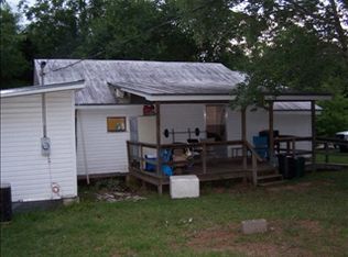 8018 Church St, Sneads, FL 32460
