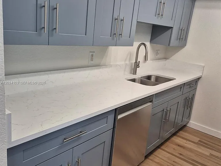 219 NW 12th Ave #602 — Photo 2