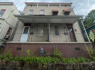 219-221 Independence St, Cumberland, MD 21502