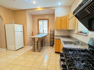 112 Boyd St #1R, Staten Island, NY 10304