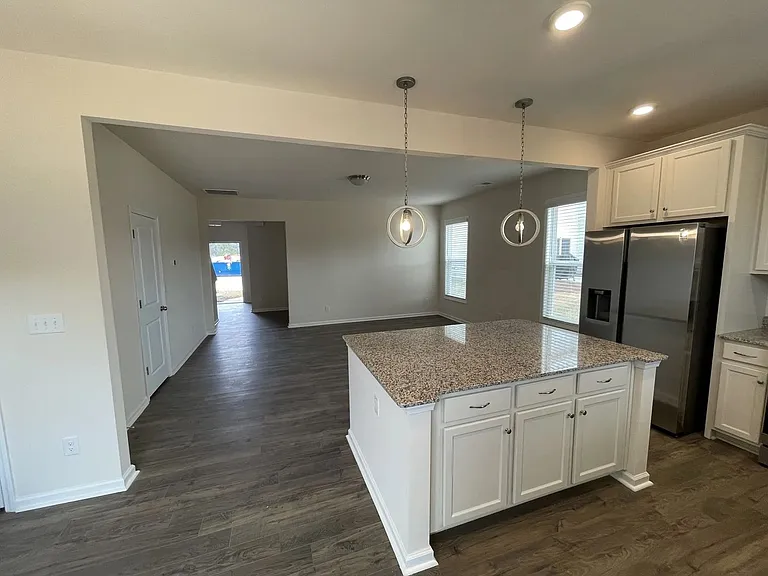 8099 Sheffield Dr — Photo 10