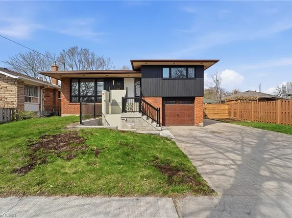 39 Earlton Rd, Scarborough, ON M1T 2R4