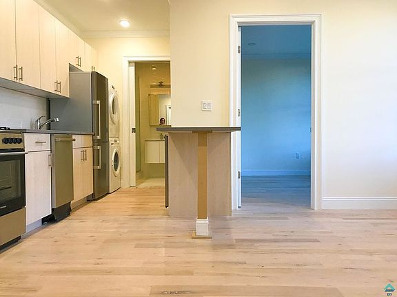 2nd image of 946 Bushwick Ave APT D6