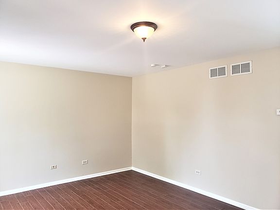 3rd image of 2112 Hastings Dr