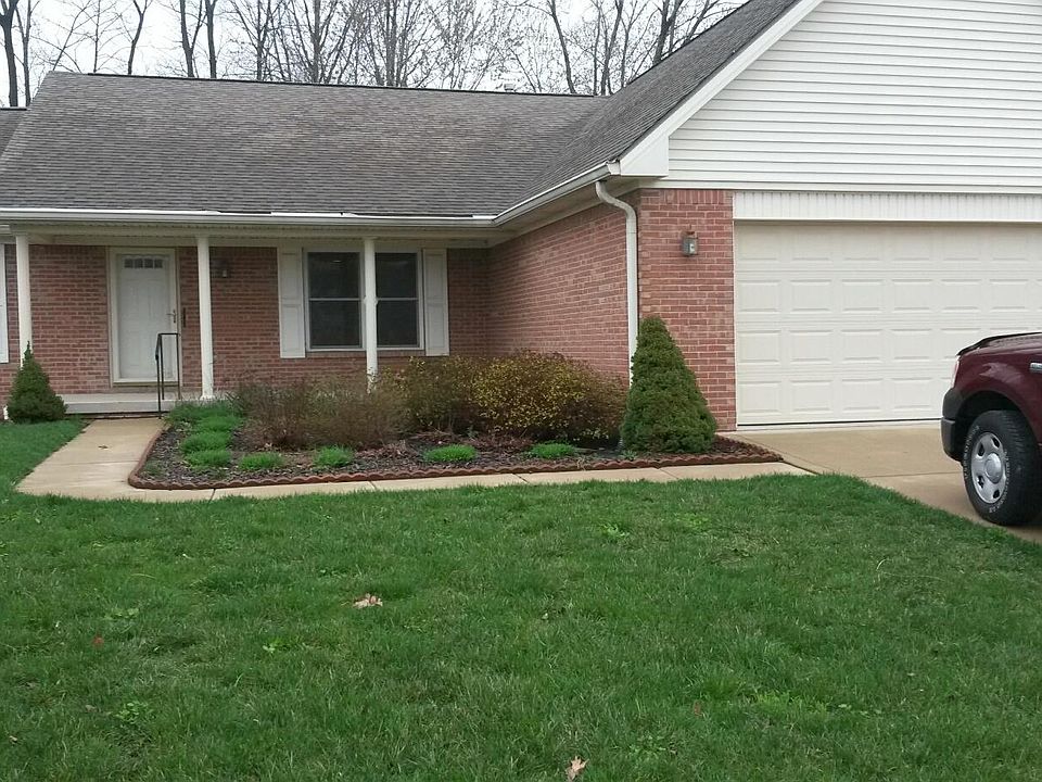 1st image of 2427 Shorewood Dr