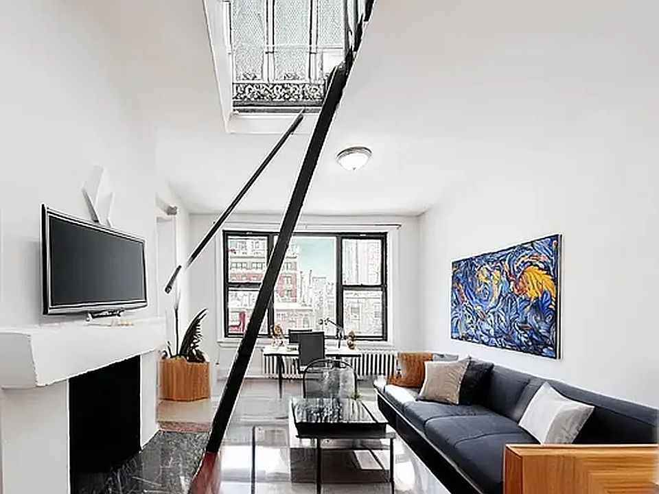 1st image of 31 W 8th St APT 10