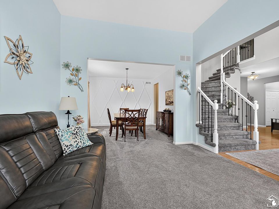 23346 Fredericks Dr, photo 11