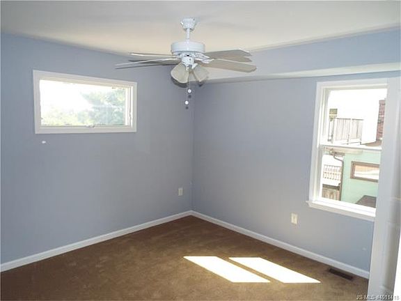 4th image of 15 S 1st St