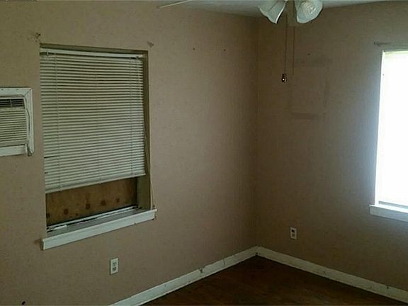 5th image of 1207 Avenue I