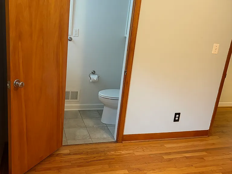 Owner's Bedroom Half Bathroom