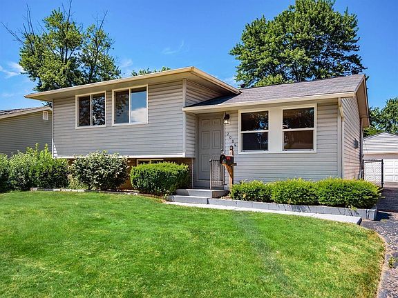 3rd image of 2086 Shawbury Ct W