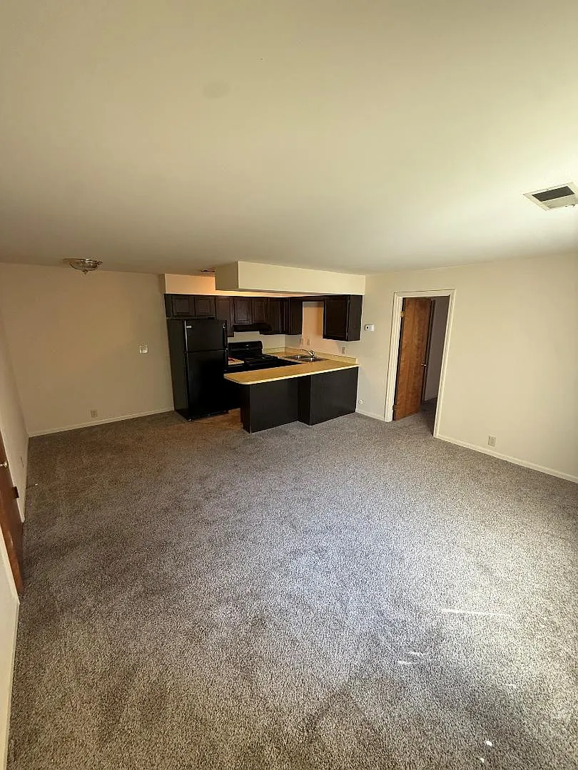 51 S. Barker Ave — Photo 1