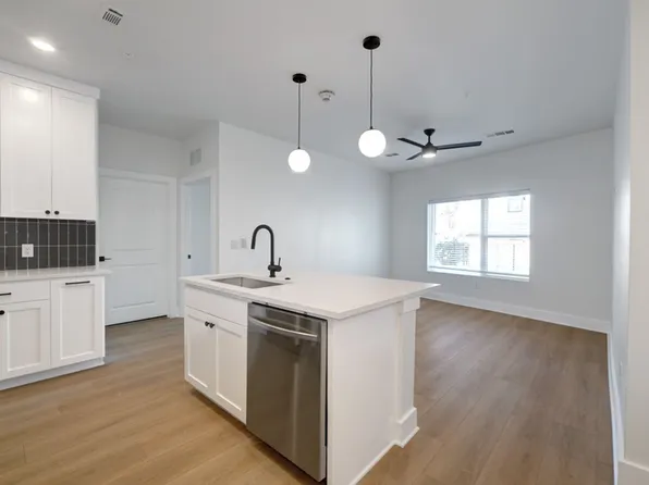 3000 Duval St, Austin, TX