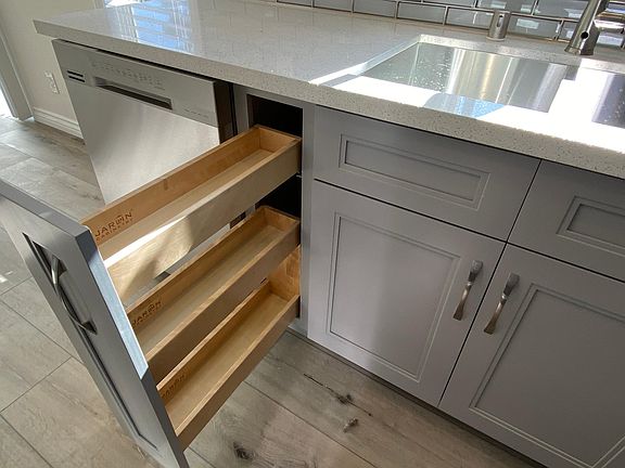 4th image of 513 Avenue G APT E