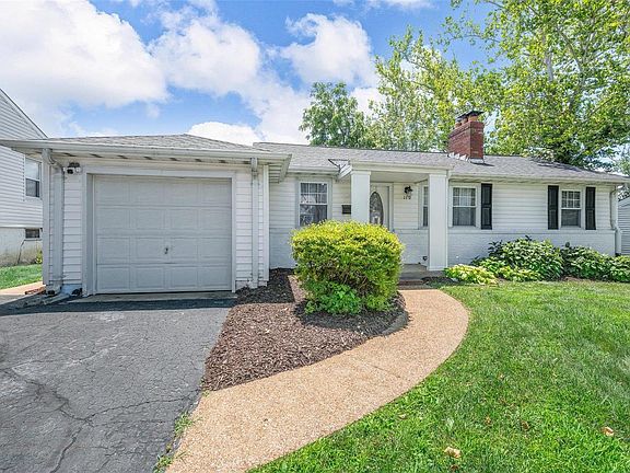 2nd image of 170 Doorack Ln