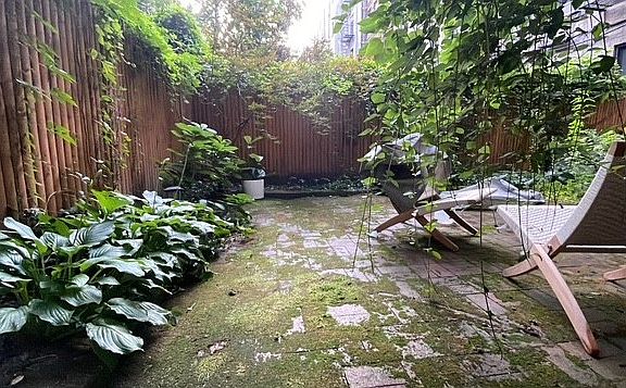 5th image of 352 E 89th St #D