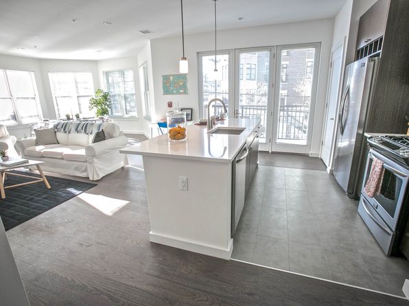 1200 Clinton St APT 626